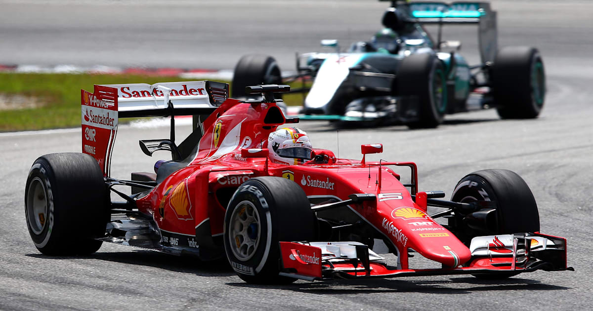 【完売】  マレーシアgpで力走する F1