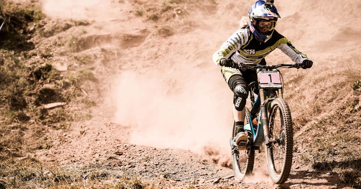 What to wear downhill mountain biking kit list