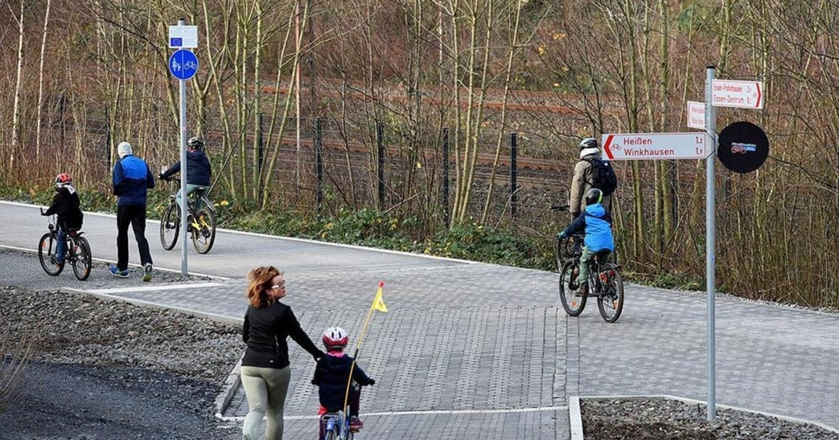 Alemanha inaugura 1ª autobahn para bicicletas