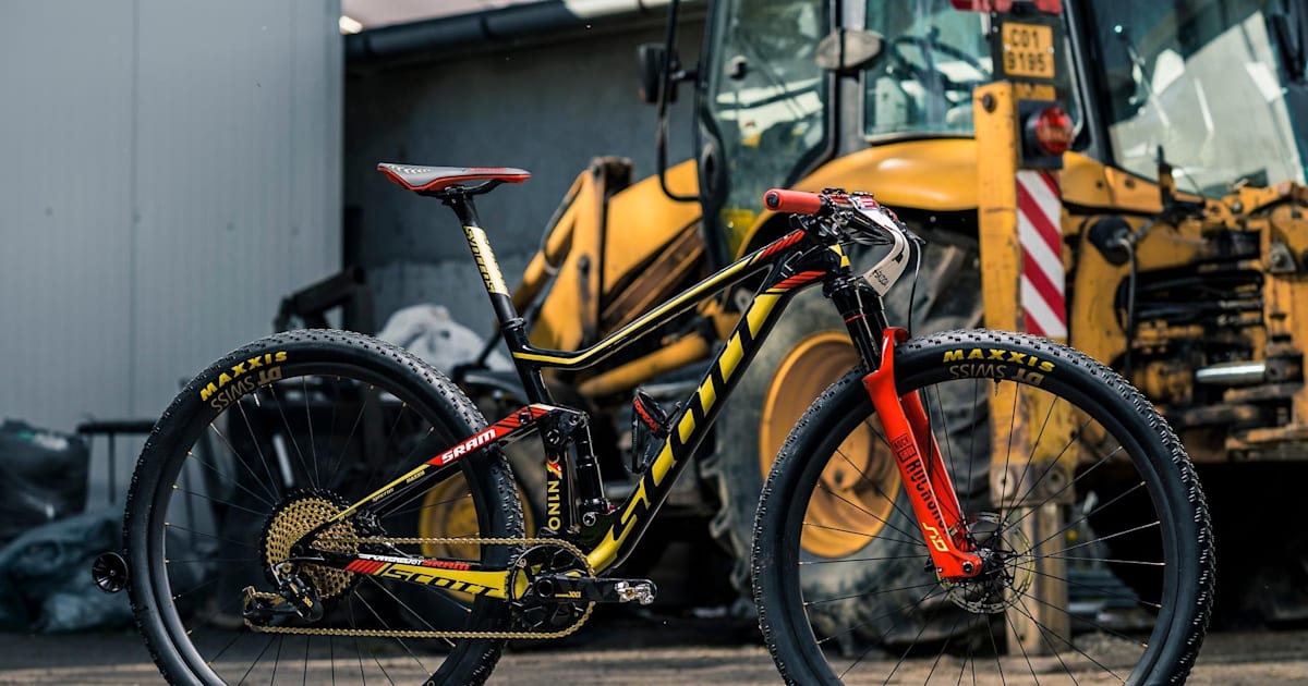 Nino Schurter 2017 Bike Check Scott Spark RC