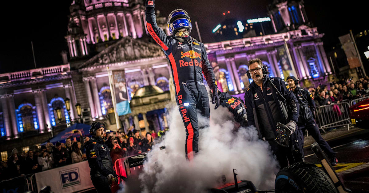F1 Showrun Belfast, Northern Ireland: highlights video