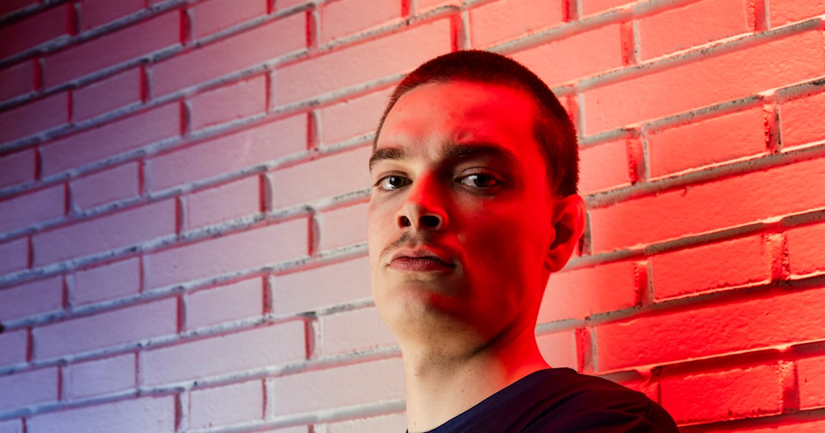 Navas: Perfil de MC