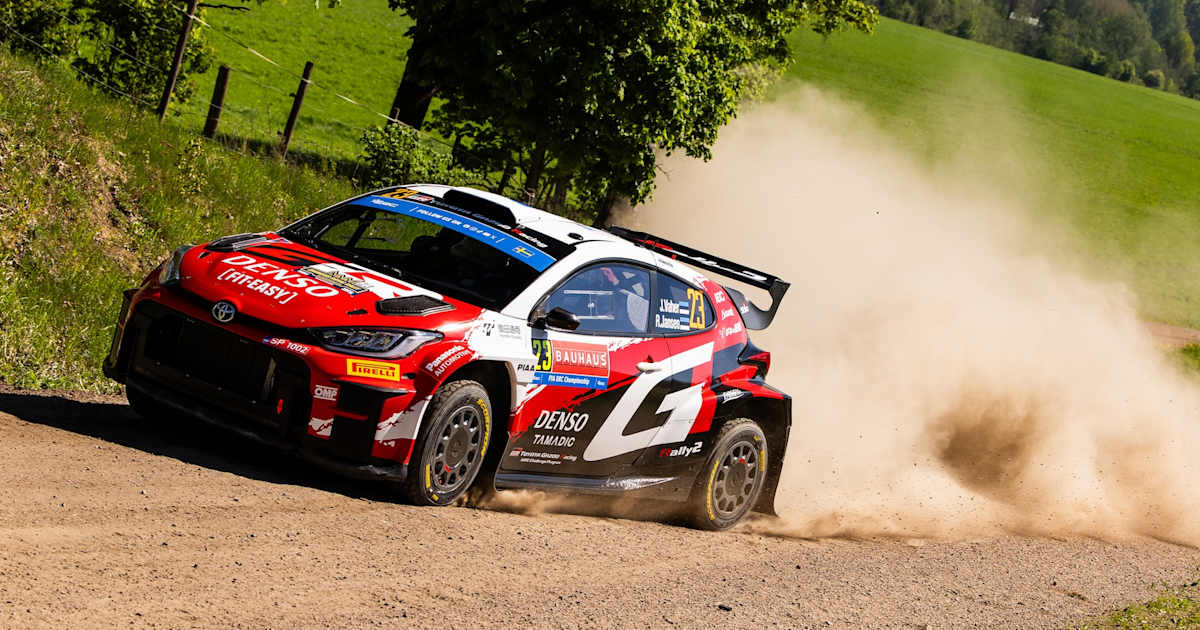 Ice hockey stars get a taste of ERC excitement - FIA European Rally Championship