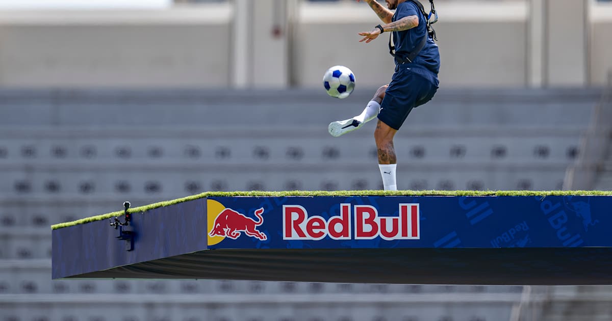 Pro footballers take on seemingly impossible skill challenges