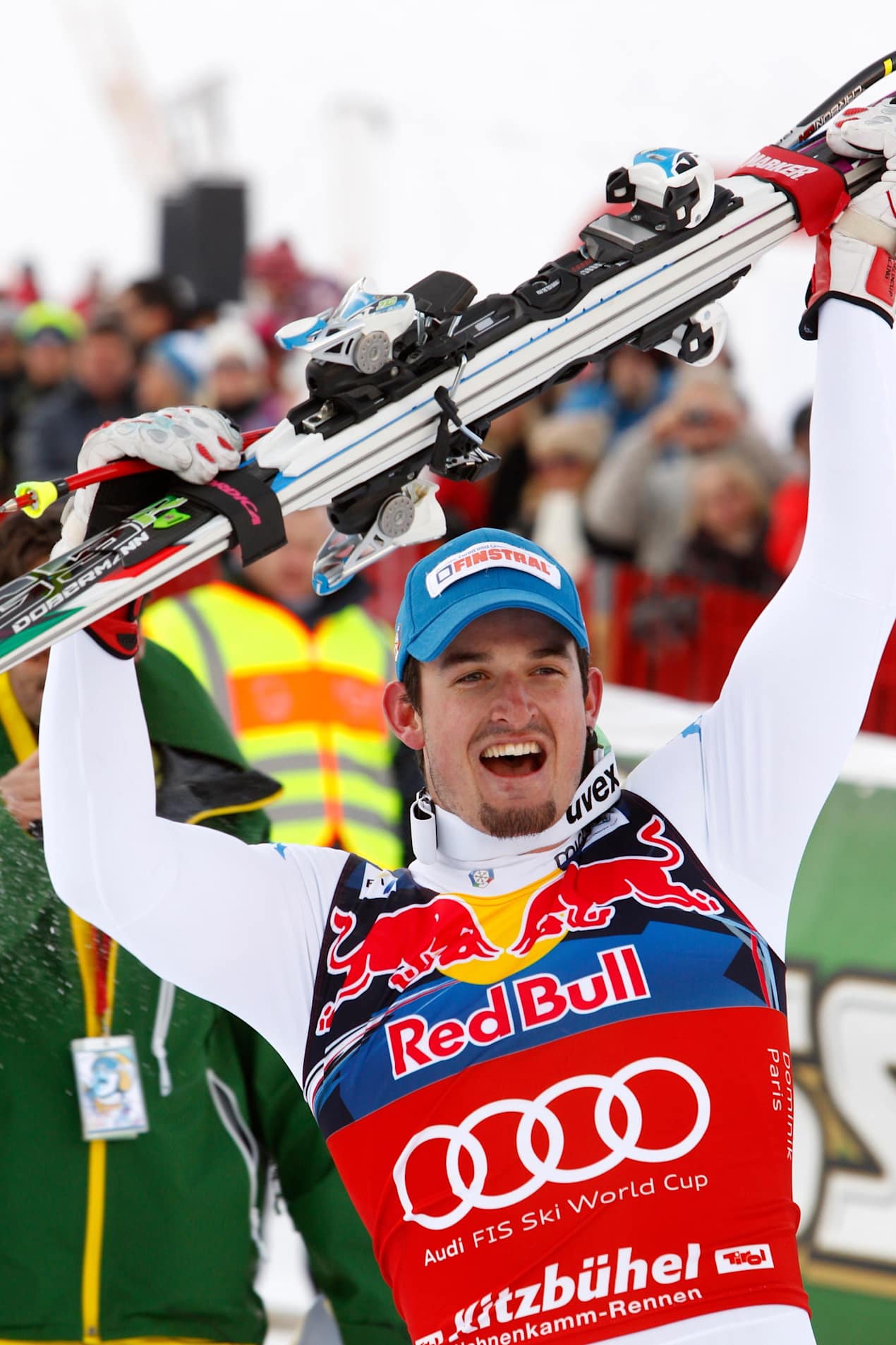 dominik-paris-feiert-in-kitzb%C3%BChel.j