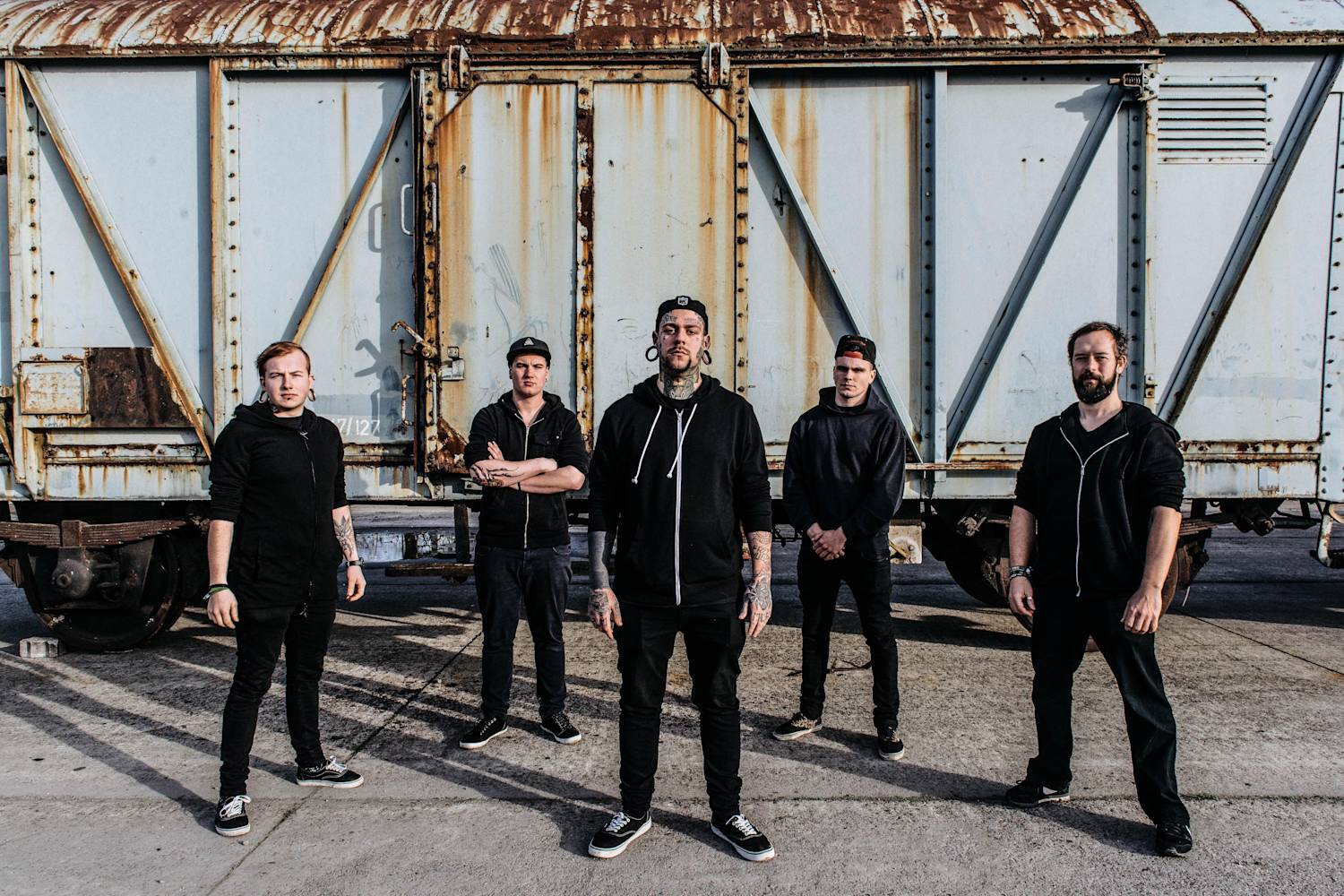 Franky DSVD presents Knives To A Gunfight!