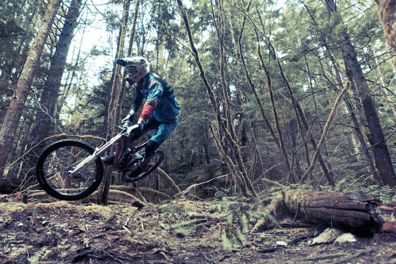 Life Behind Bars Ultimate Freeride MTB House