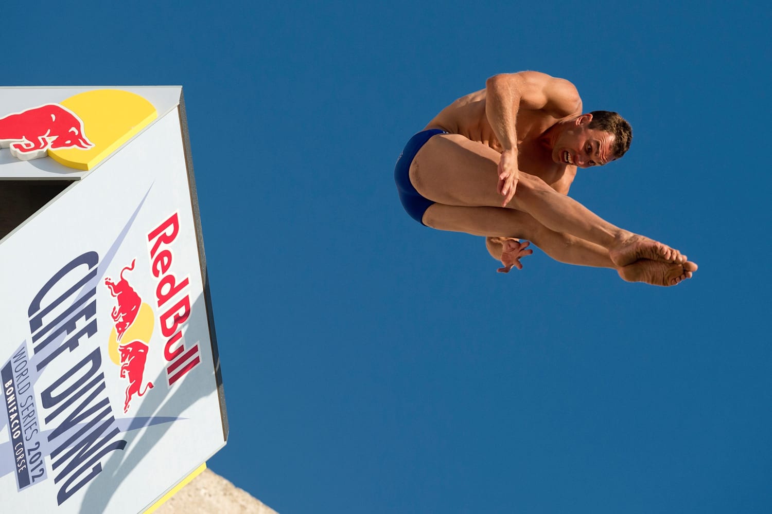 Red Bull Cliff Diving Акробатические прыжки в воду