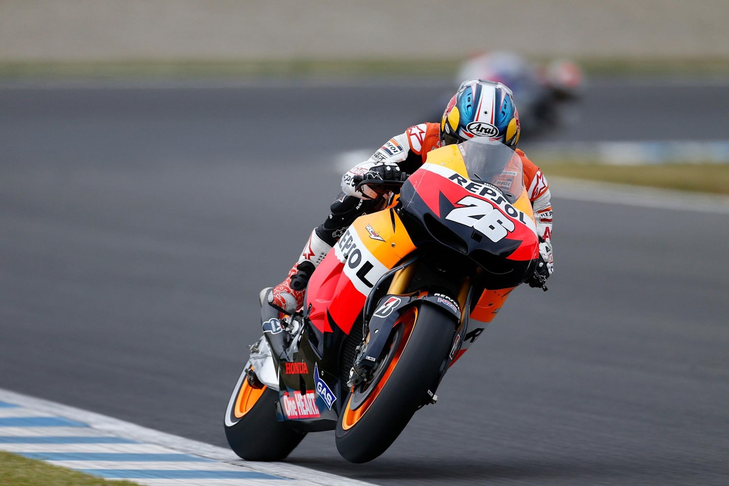 Some gripping shots from the Japanese MotoGP