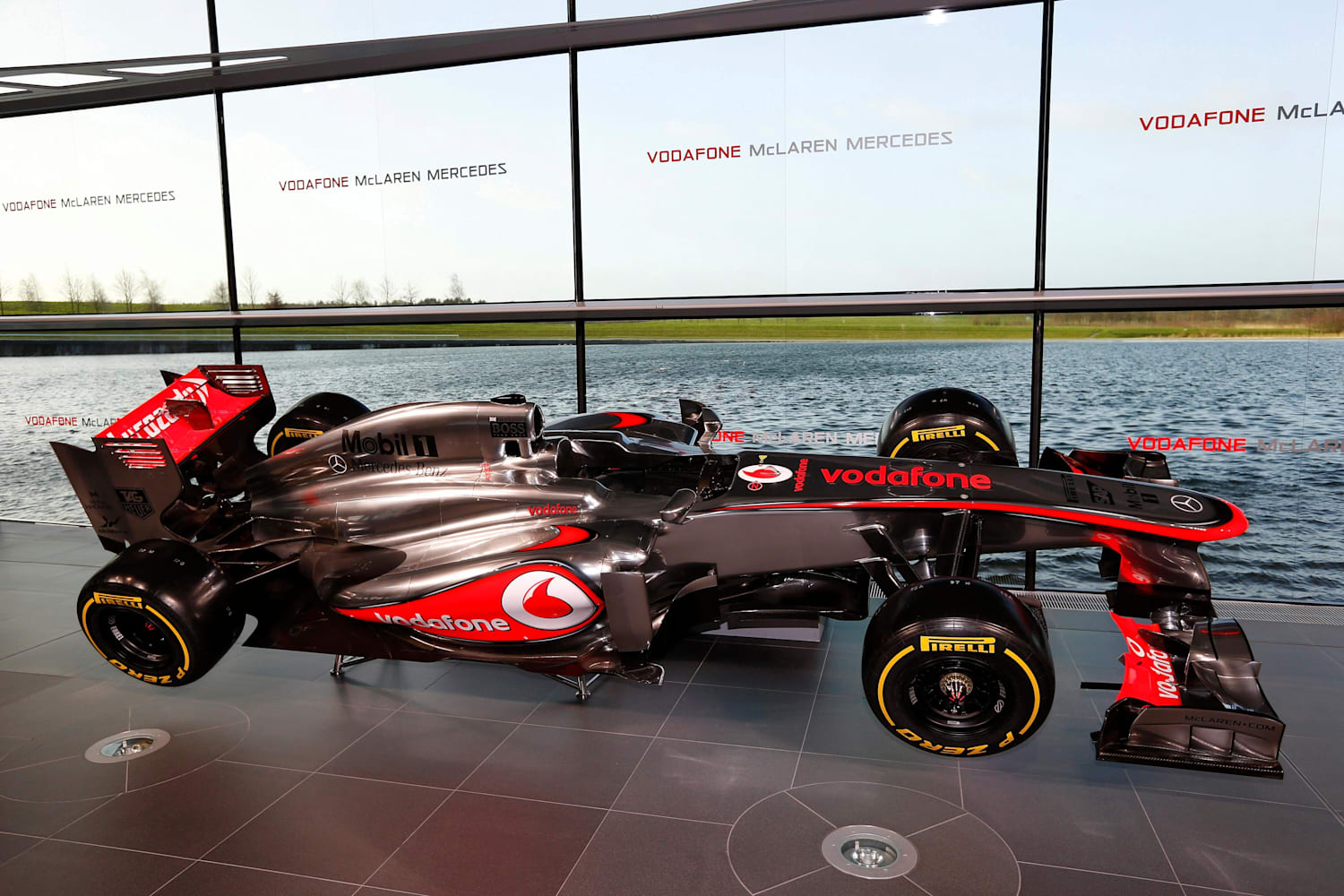 Mclaren Unveils Mp4 28