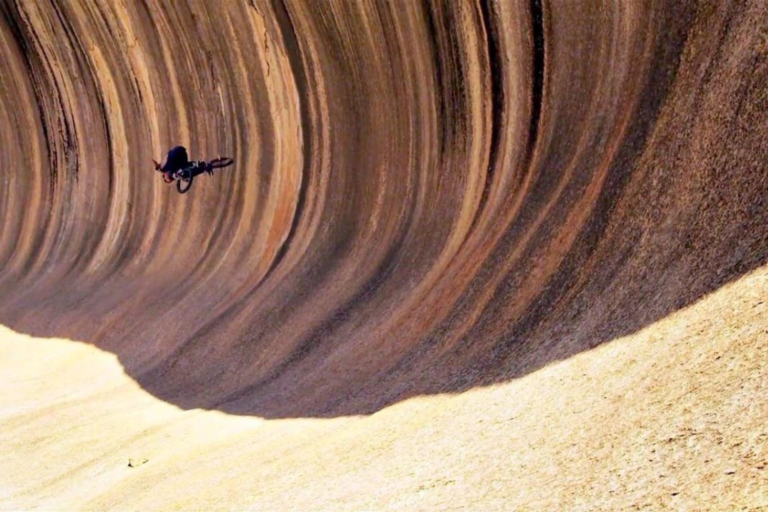 Video Danny Campbell Conquers Wave Rock
