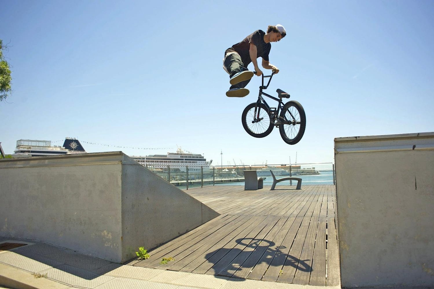 bmx street riding