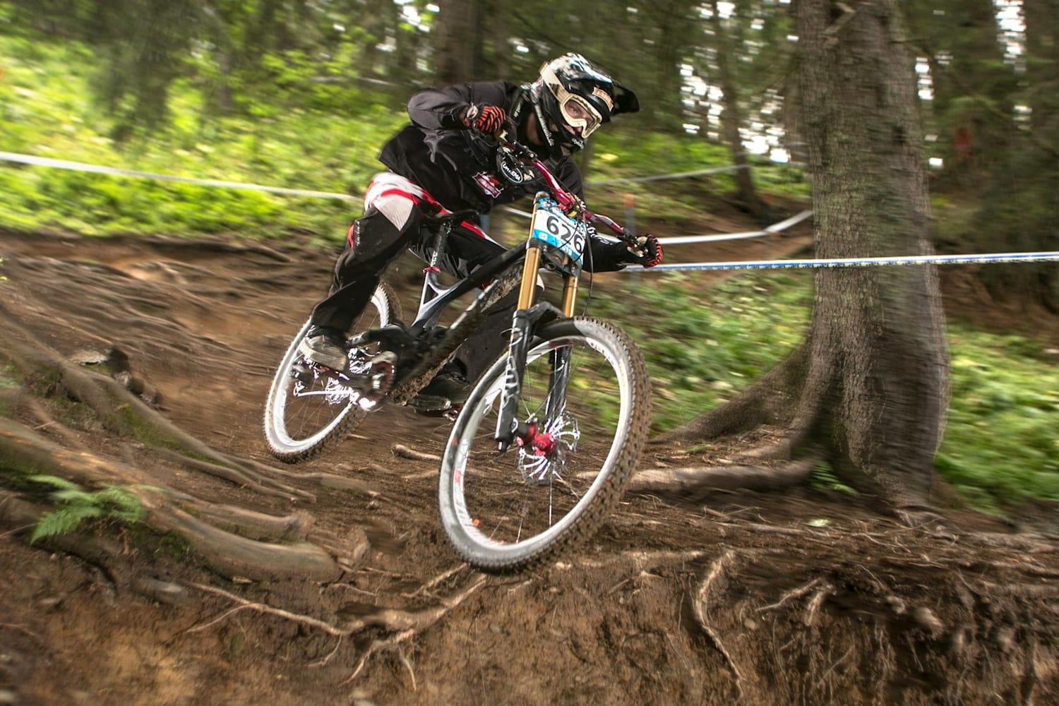 Best of de la Coupe d'Europe de descente iXS 5