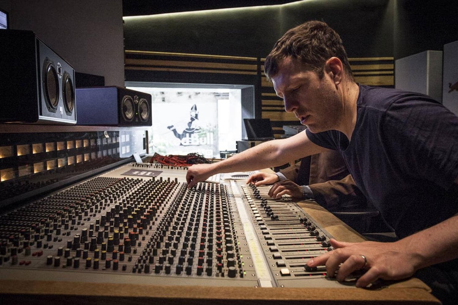 Red Bull Studios spotlight: Walls go collaborating