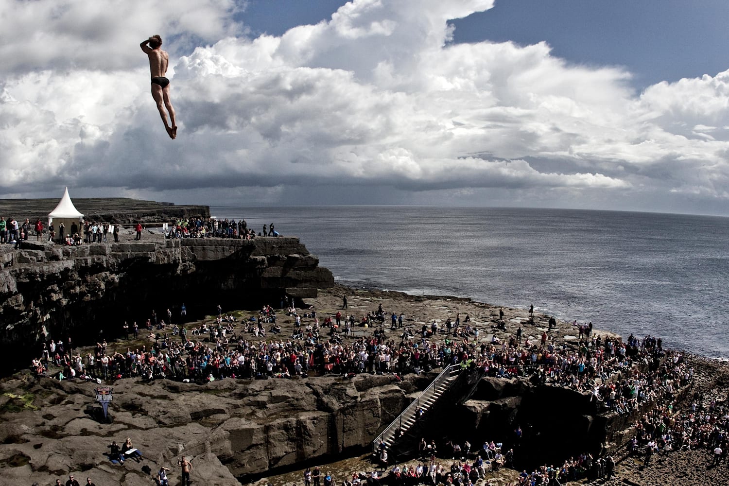 red bull cliff diving ireland inis mor
