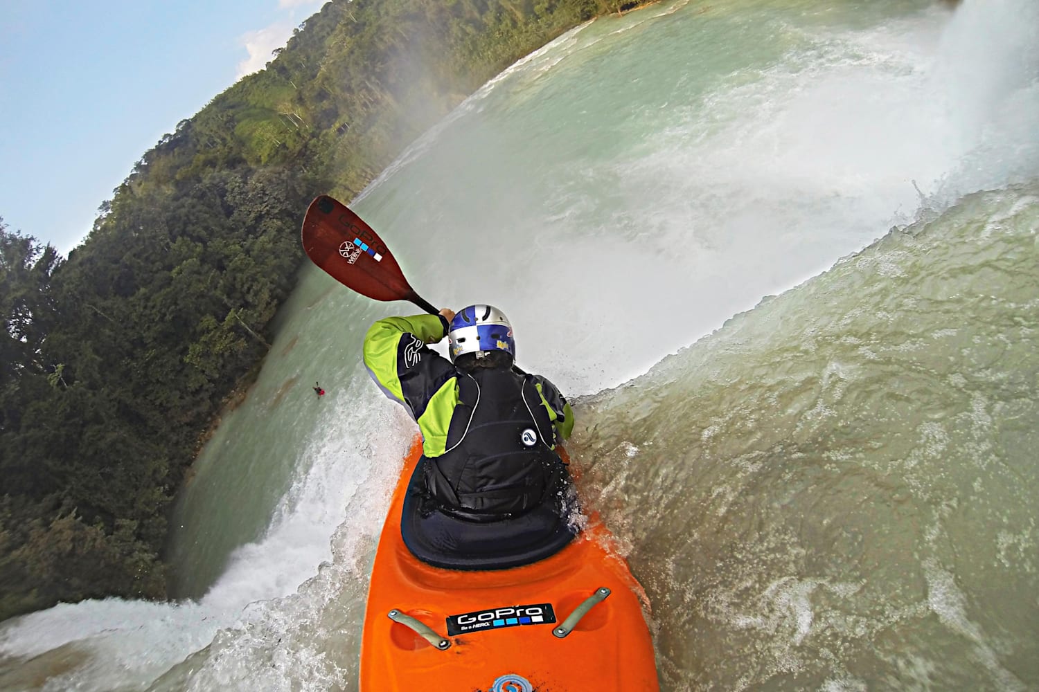 Kayaking Niagara Falls with Rafa Ortiz **Videos**