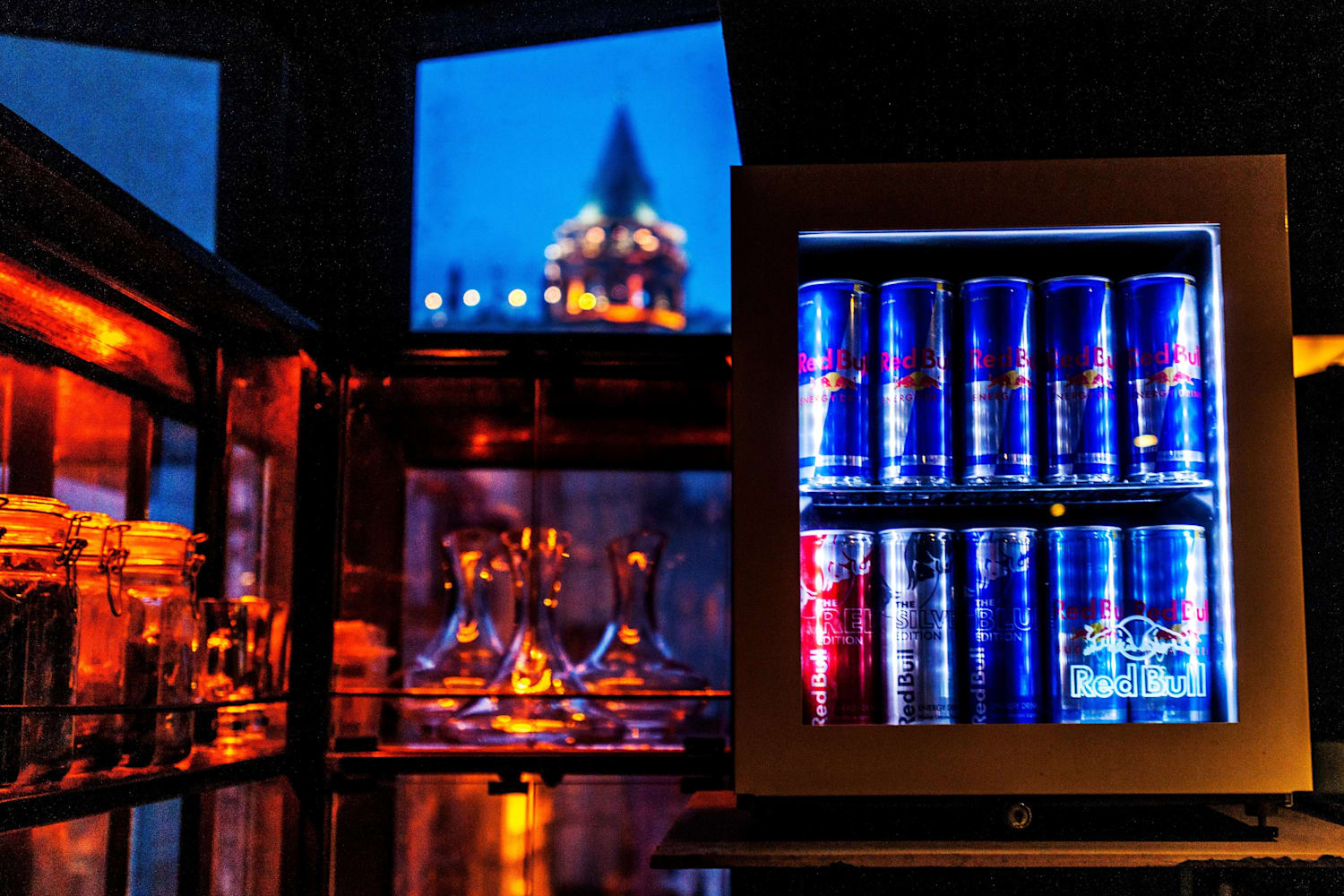 Red Bull Dolaplari Yeni Evlerine Kavustu