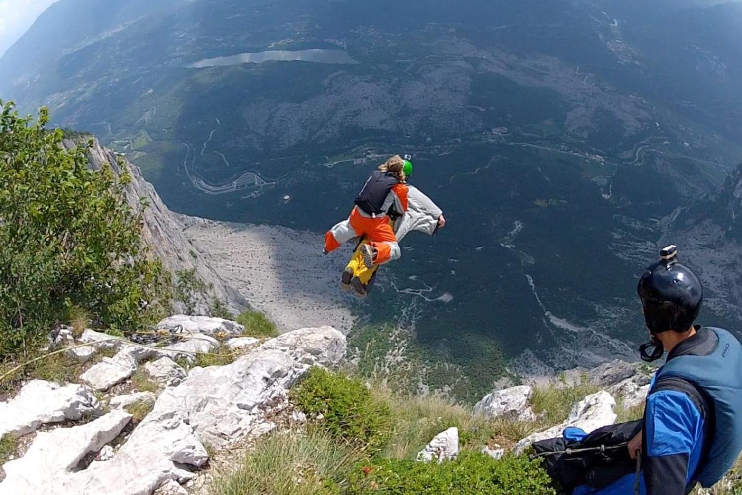 BASE-Jumper Mich Kemeter hebt zum Wingsuit-Rodeo ab