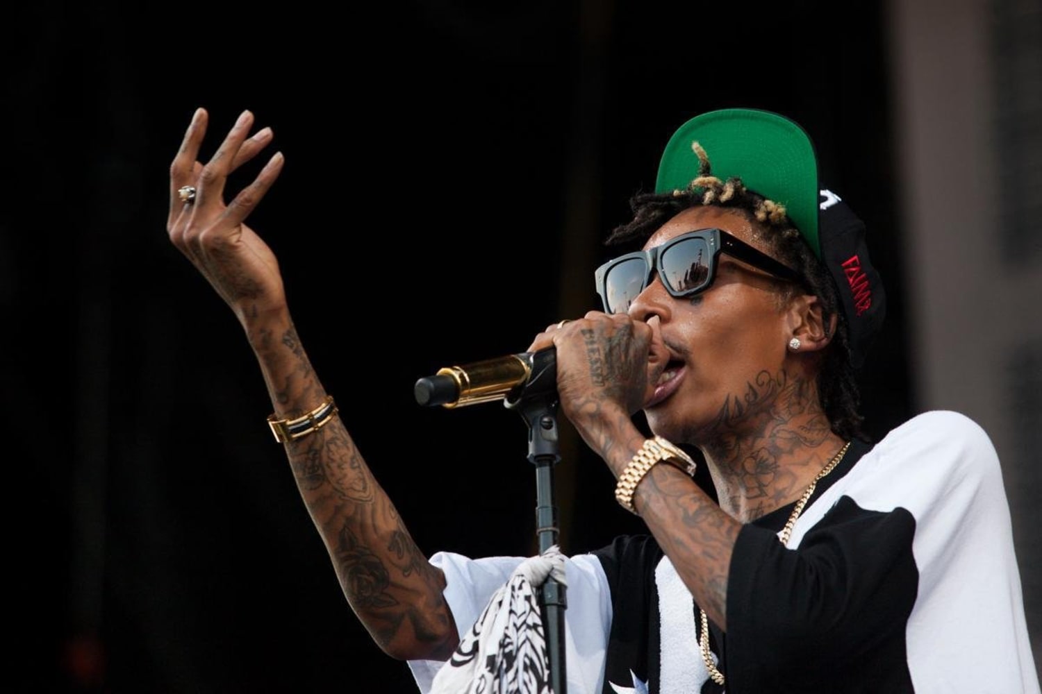 Уиз халифа. Wiz khalifa 2022. Wiz khalifa фотосессия. Уиз халифа. Музыка wiz.