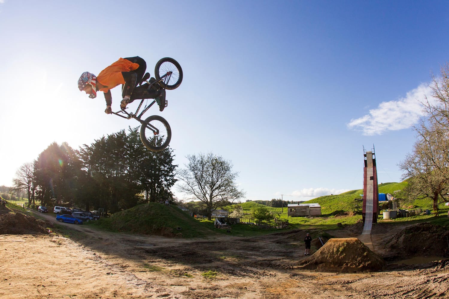 Jed Mildon prvý quadruple backflip BMX VIDEO
