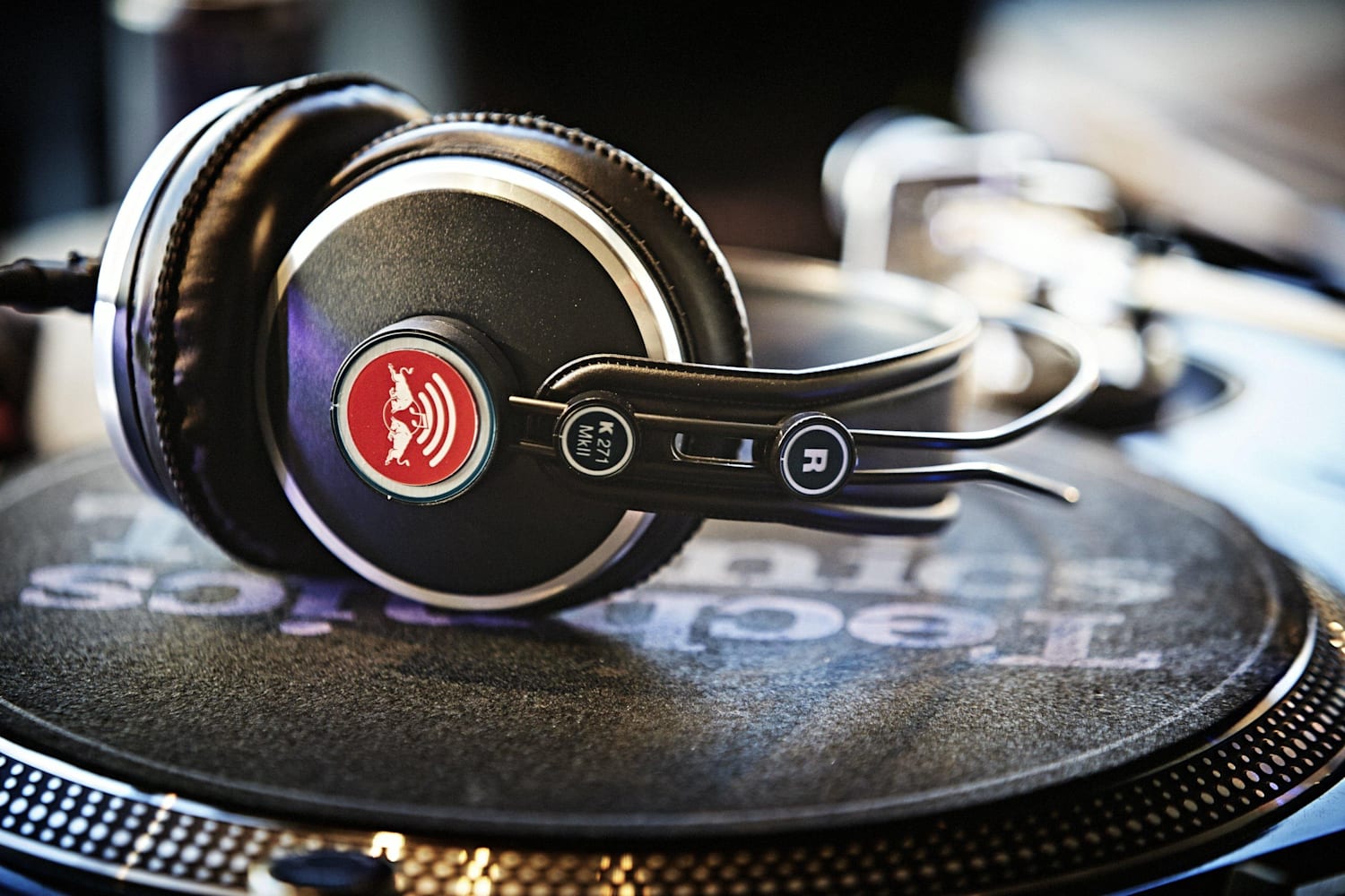 best breakbeat djs 2015