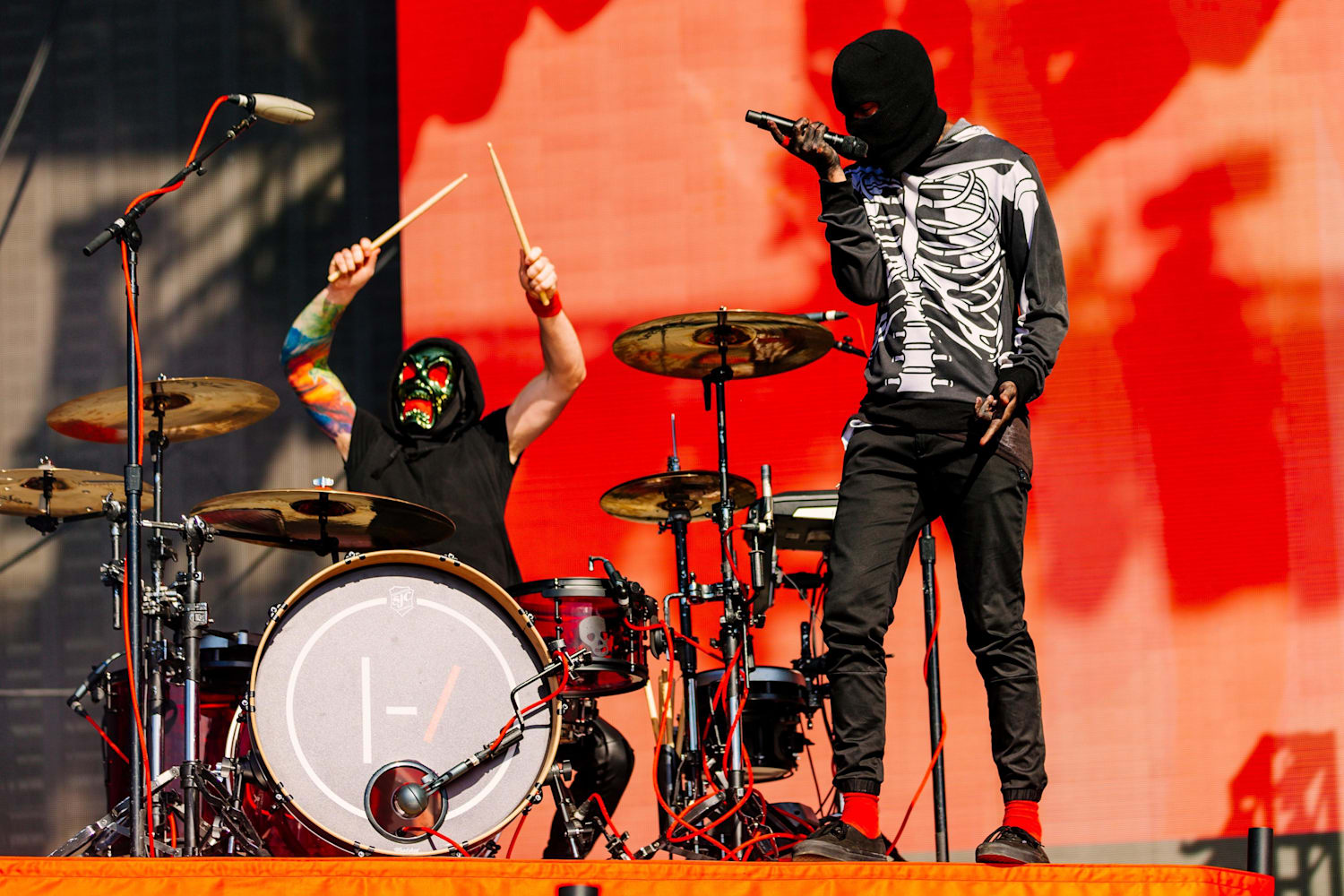 Twenty One Pilots Go Big With 2016 Arena Tour Dates