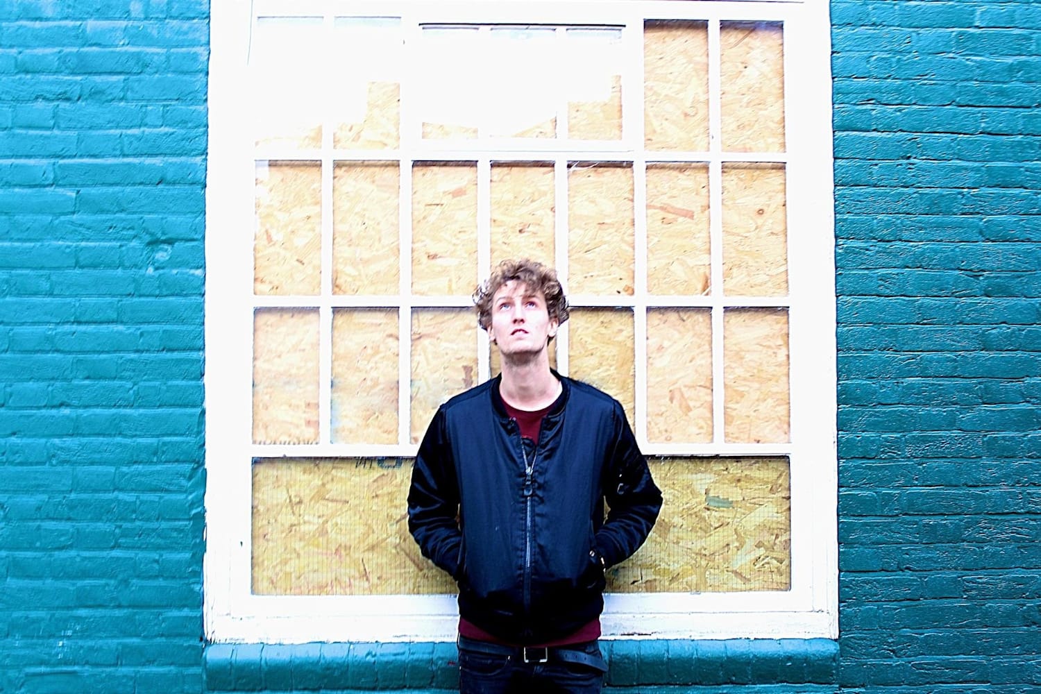 niven-exclusive-premiere-of-manta-ray-ep-red-bull