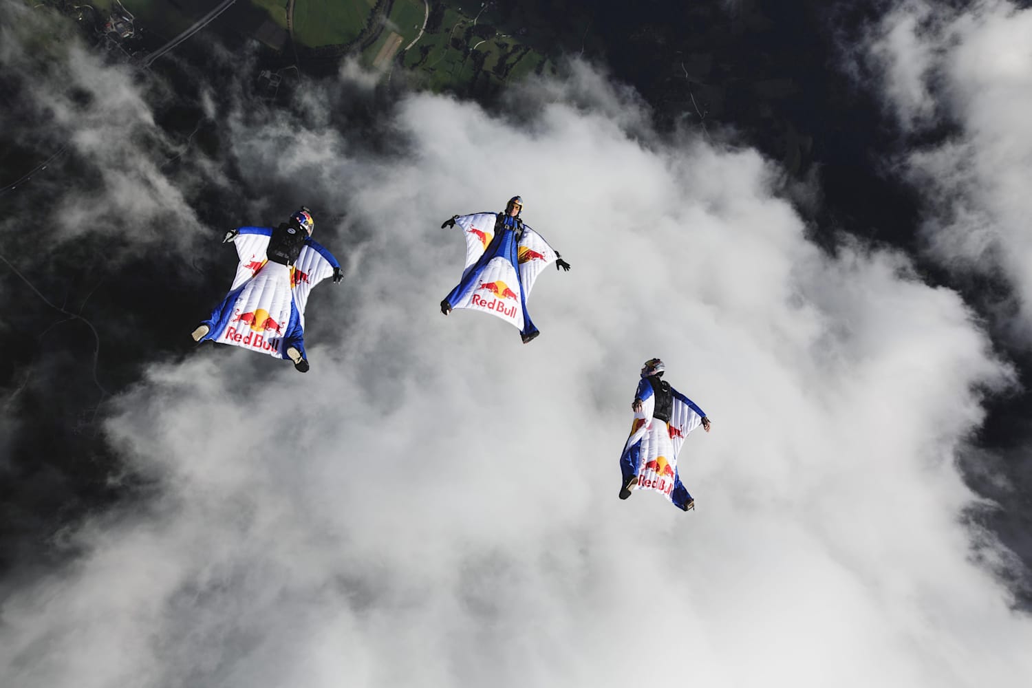 jak-robi-zdj-cia-skydiverom-podczas-lotu