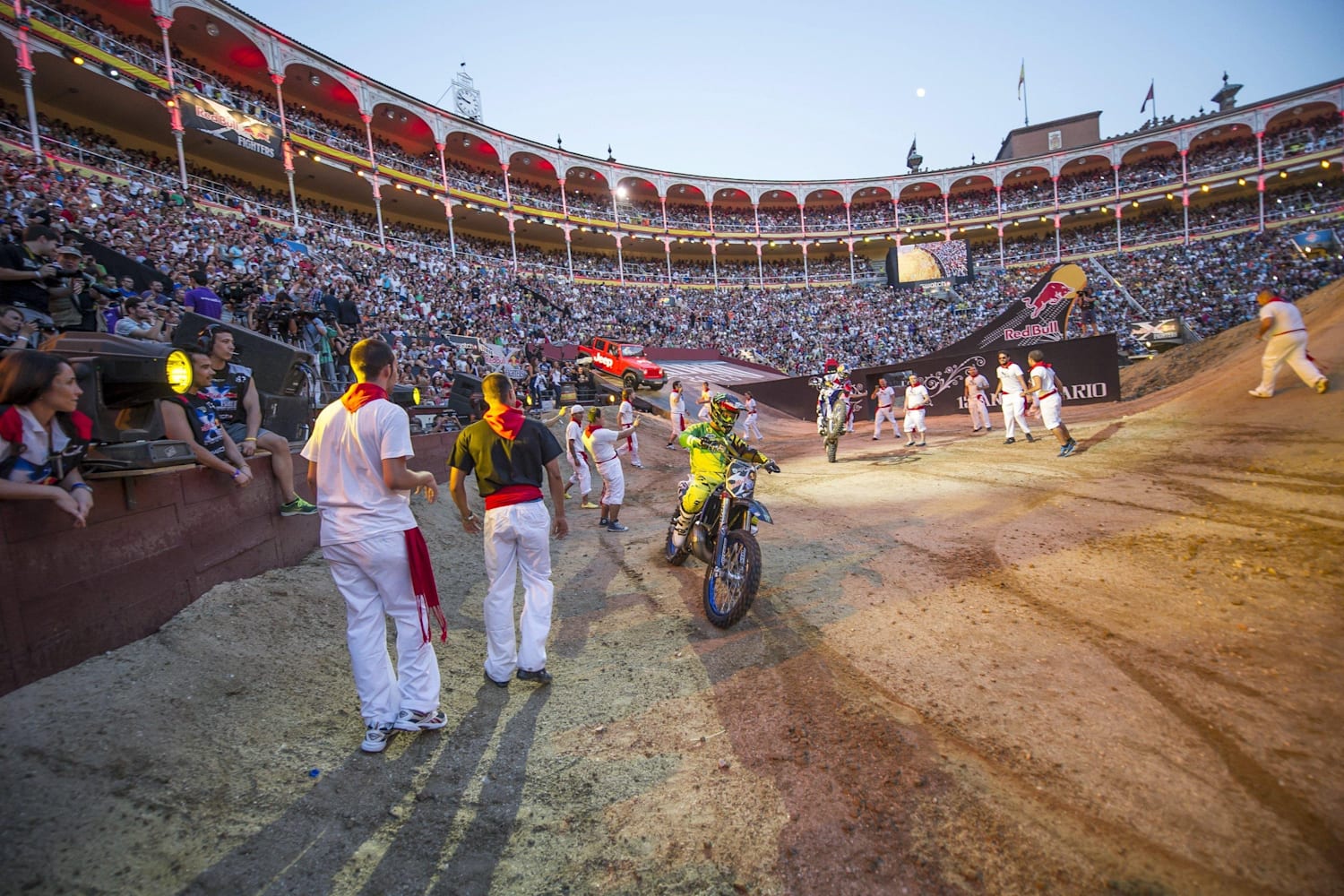Red Bull XFighters Madrid 2016 Novilleros Call