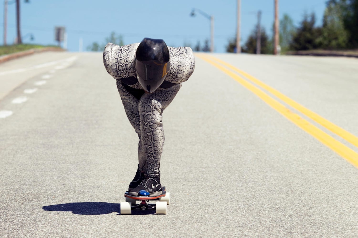 Récord de velocidad en skate Erik Lundberg a 130 km/h