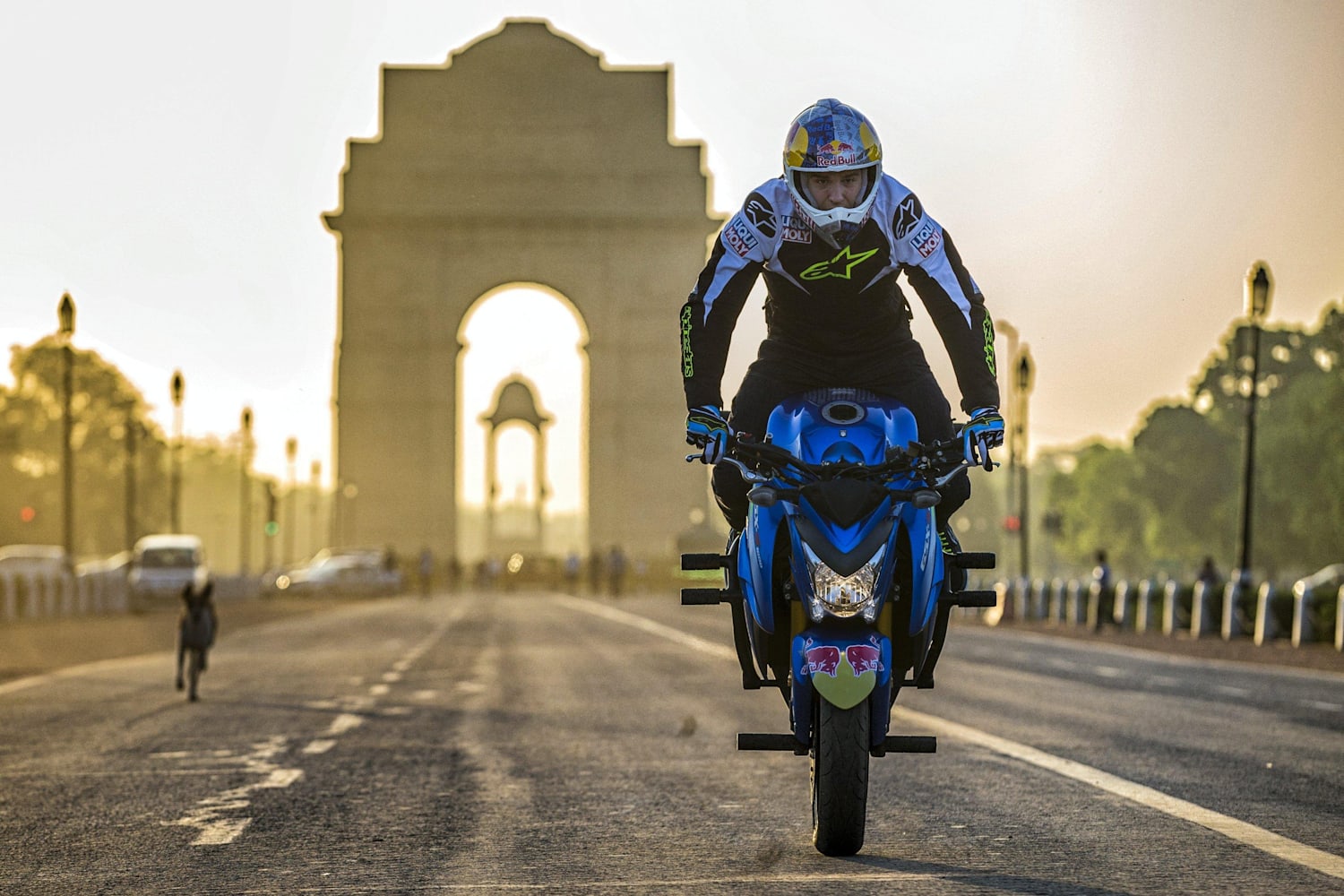 Aras Gibieza Hyderabad Stunt Ride Video Red Bull Dirt bike lawnmower, shy's truck,car and motorcycle reviews. aras in hyderabad