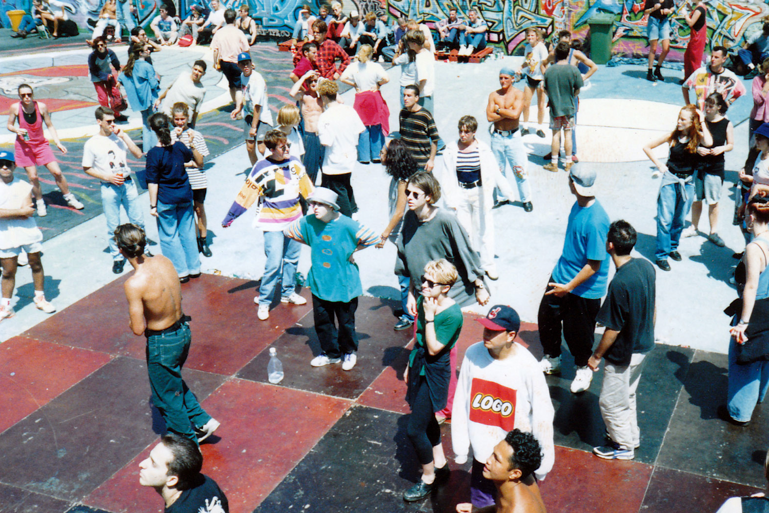 Sydney Rave Scene 1989 1994 An Oral History As seana gavin releases her new book spiralled, she shares an insight into life in the 90s underground rave scene and explains why the time is ripe for a so far, the 2020s feel like the very antithesis of the 1990s: sydney rave scene 1989 1994 an oral