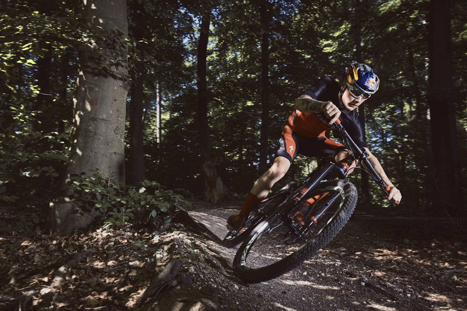 5 tips for tackling flat corners MTB Red Bull Bike