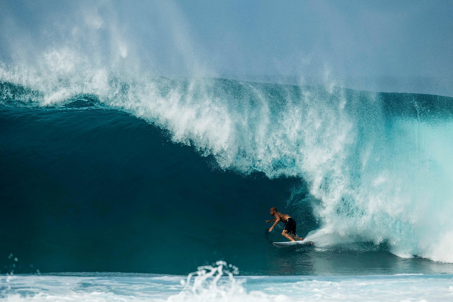Hawaii surfing *video* North Shore Red Bull Surfing