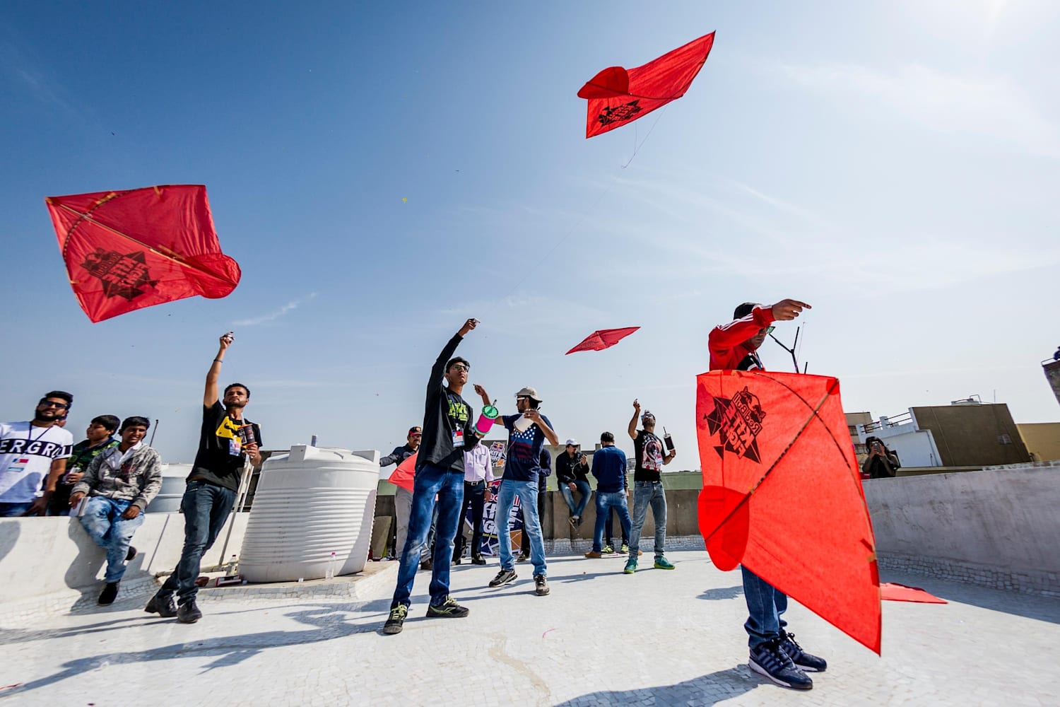 Kite Fighting India Pataangbazi *video* | Red Bull