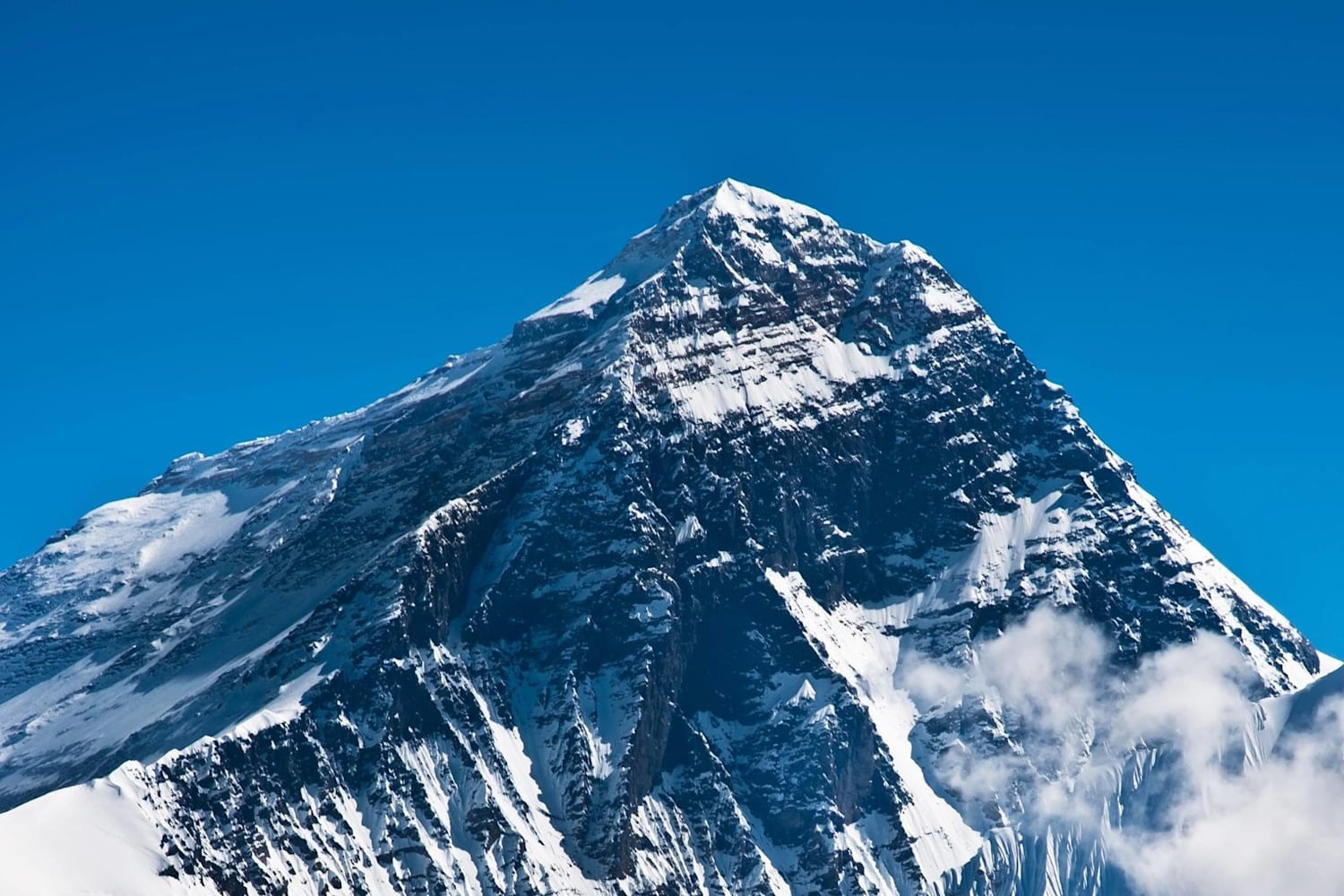 Scala il Monte Everest con la realtà virtuale