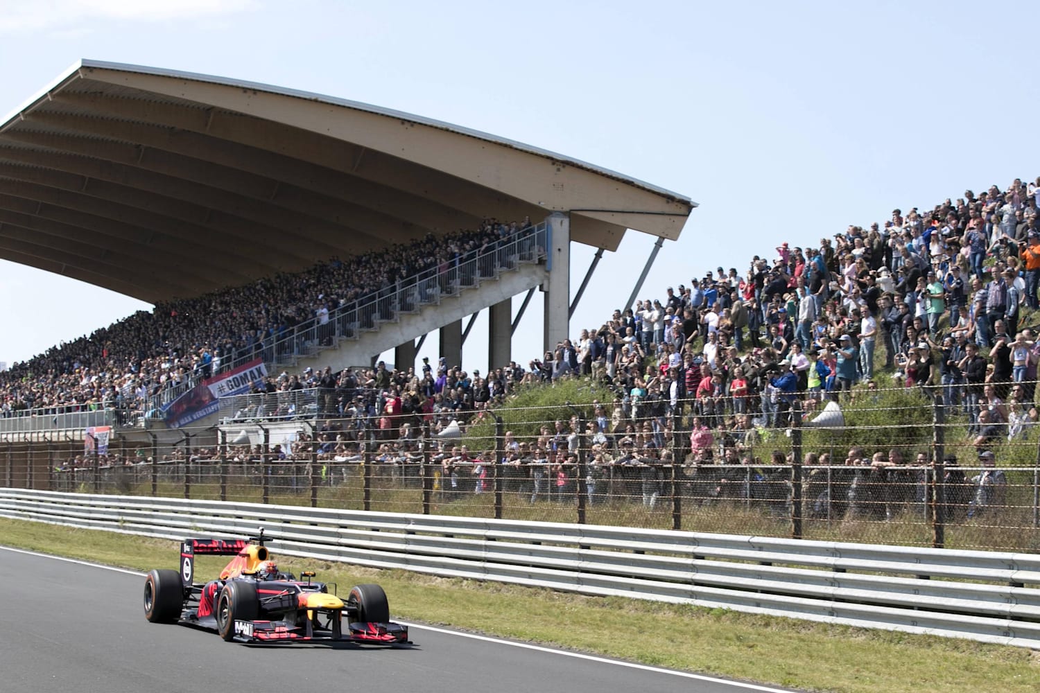 Max Verstappen Breaking Zandvoort's lap record *Video*