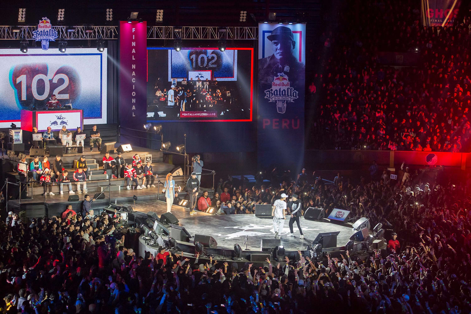 Final Nacional Peru Red Bull Batalla De Los Gallos 2019 Toda la batalla en sí es una delicia, pero si quieres pasar directamente al momento que te hará saltar de la silla vete al minuto 14, donde las batallas de gallos van siempre muy ligadas a la actualidad y, como no, tampoco han sido ajenas a la crisis provocada por el. red bull batalla de los gallos 2019