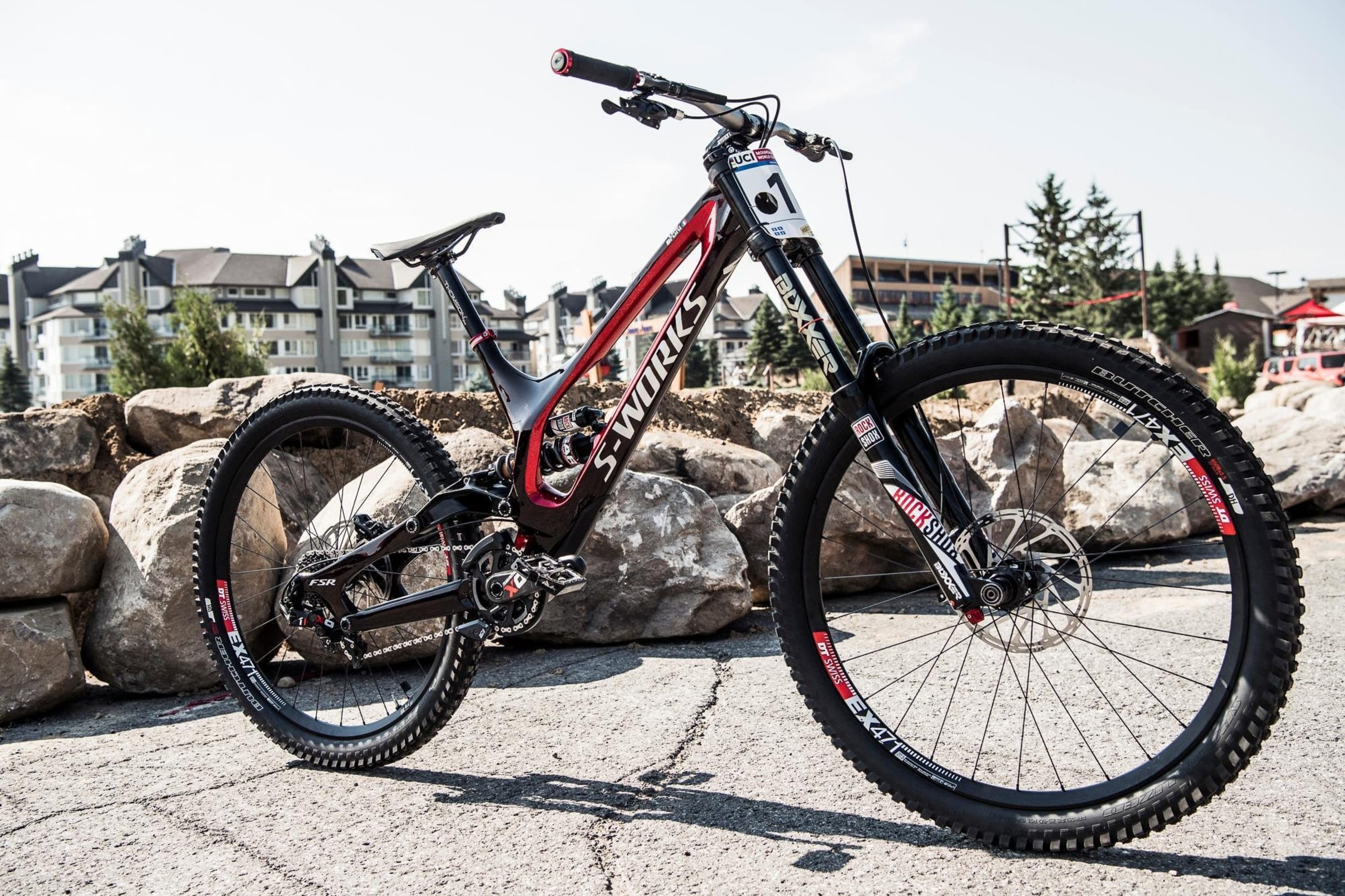 La Specialized Demo de Loic Bruni en Mont-Sainte-Anne el 4 de agosto de 2016.