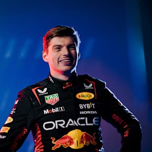 Макс Ферстаппен під час фотосесії Red Bull Racing у Лондоні, Велика Британія, у 2023 році. 