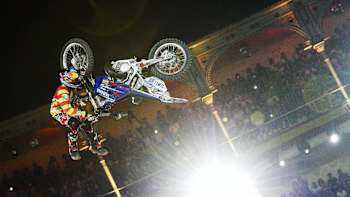 Tom-Pages-Red-Bull-X-Fighters-Madrid-2014.