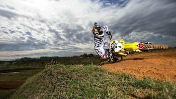 James Stewart performs his signature Bubba Scrub James Stewart performs his signature Bubba Scrub