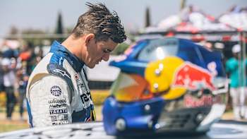 'Mad' Mike Whiddett at SupaDrift in South Africa