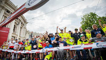 Schau, ob du dich in der Slow Motion findest.