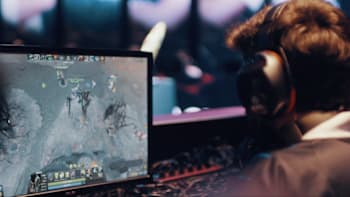 Belgesel eSporun önlenemez yükselişini ele alıyor