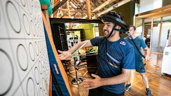 الدوسري في المركز للأداء الرياضي