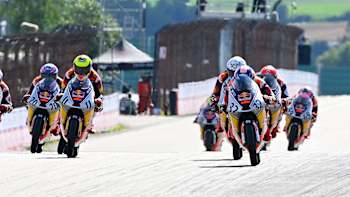 Kiandra Ramadhipa leading Race 1 at Sachsenring 2026