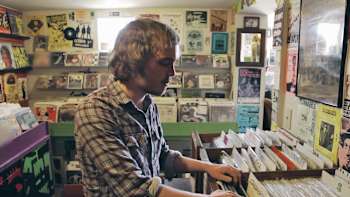 AP-1M1HV4TZD2111-featureMedia