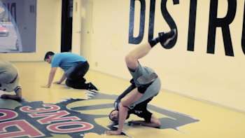 AP-1M5XYBUY12111-featureMedia