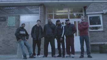 AP-1M5XVQA192111-featureMedia